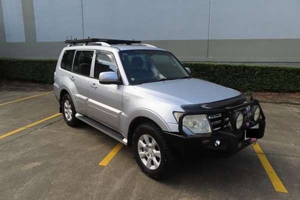 2009 Mitsubishi Pajero GLS NT