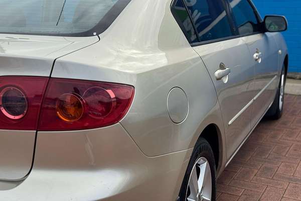 2004 Mazda 3 Maxx BK Series 1