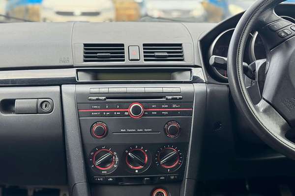 2004 Mazda 3 Maxx BK Series 1