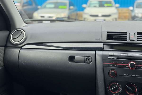 2004 Mazda 3 Maxx BK Series 1