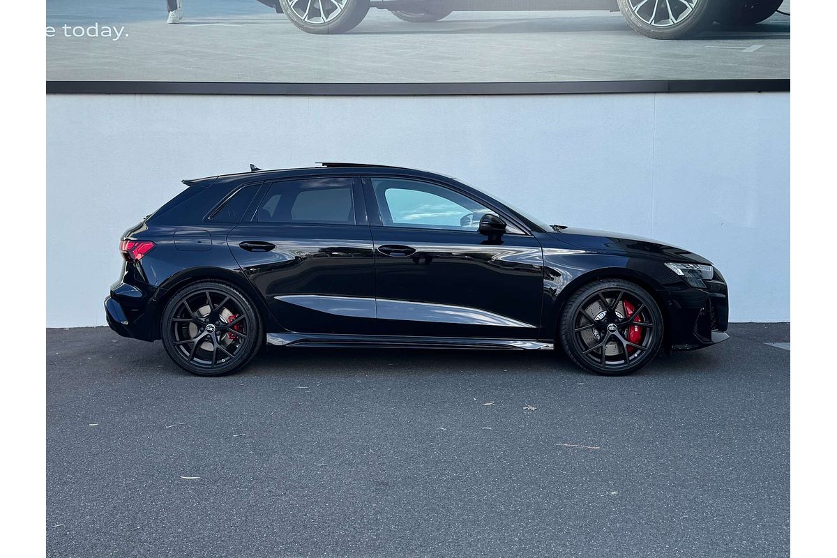 2025 Audi RS3 GY