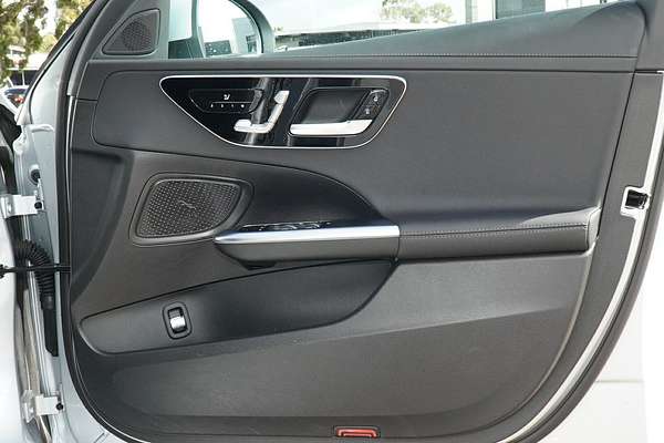 2024 Mercedes-Benz C-Class C300 W206