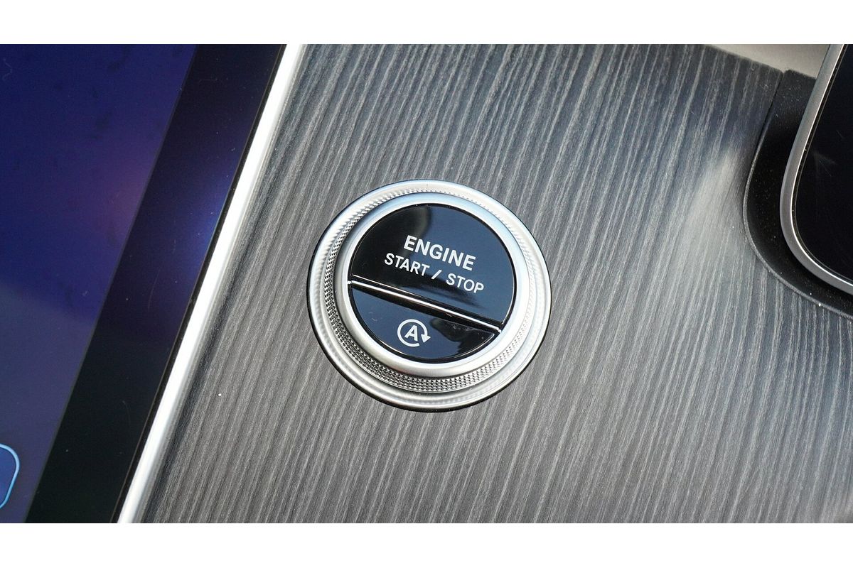 2024 Mercedes-Benz C-Class C300 W206