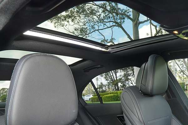 2024 Mercedes-Benz C-Class C300 W206