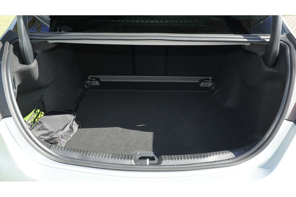 2024 Mercedes-Benz C-Class C300 W206