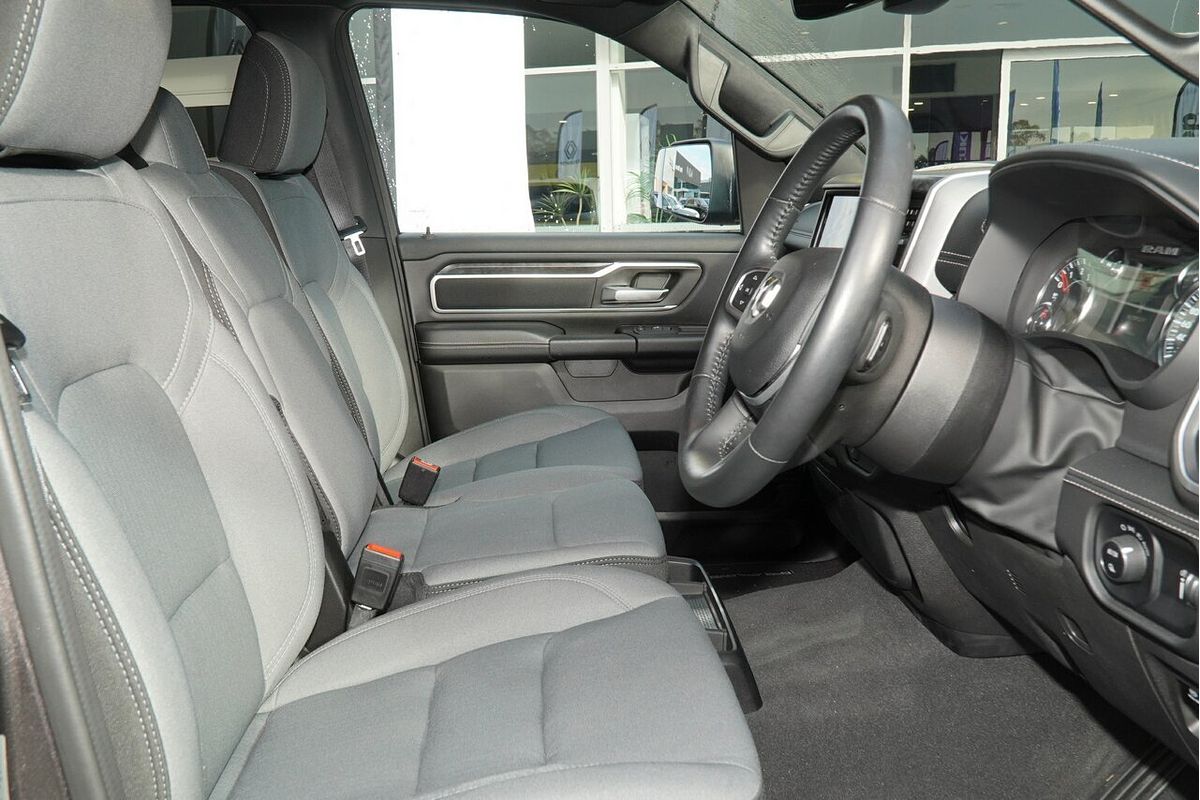 2023 RAM 1500 Big Horn DT 4X4 LWB