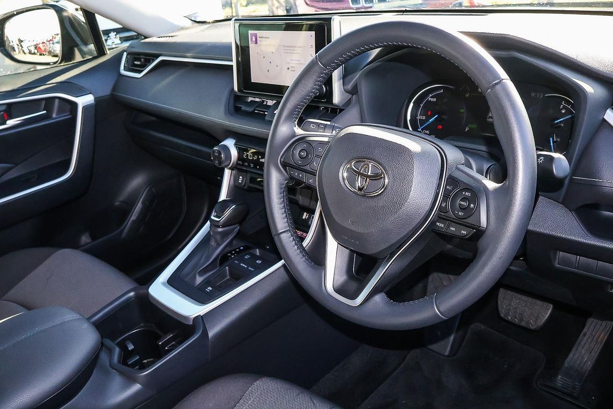 2024 Toyota RAV4 GXL AXAH52R