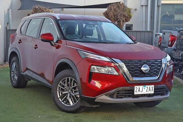 2025 Nissan X-TRAIL ST T33