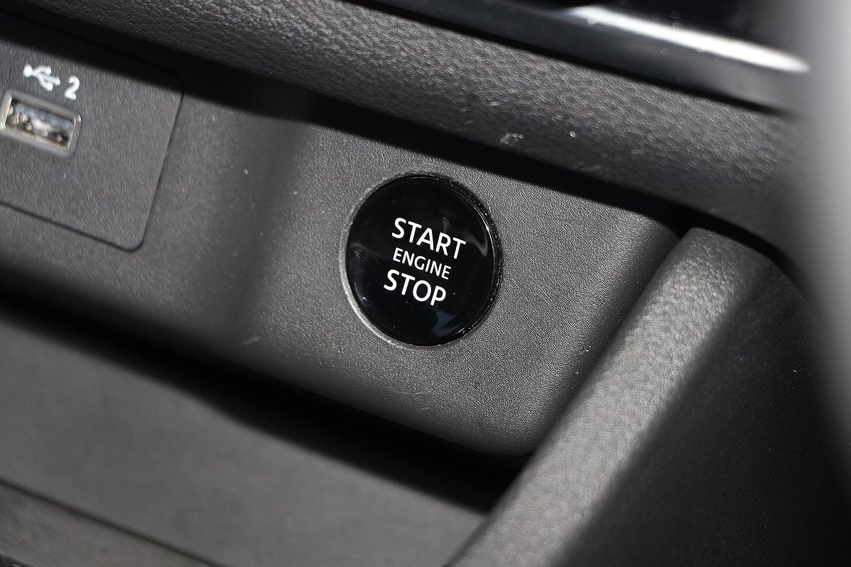 2025 Nissan X-TRAIL ST T33