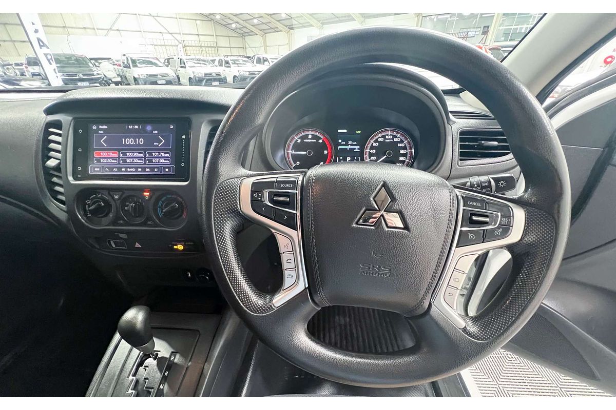 2022 Mitsubishi Triton GLX MR 4X4