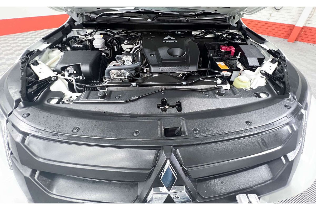 2022 Mitsubishi Triton GLX MR 4X4