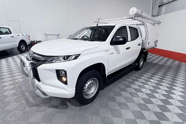 2022 Mitsubishi Triton GLX MR 4X4