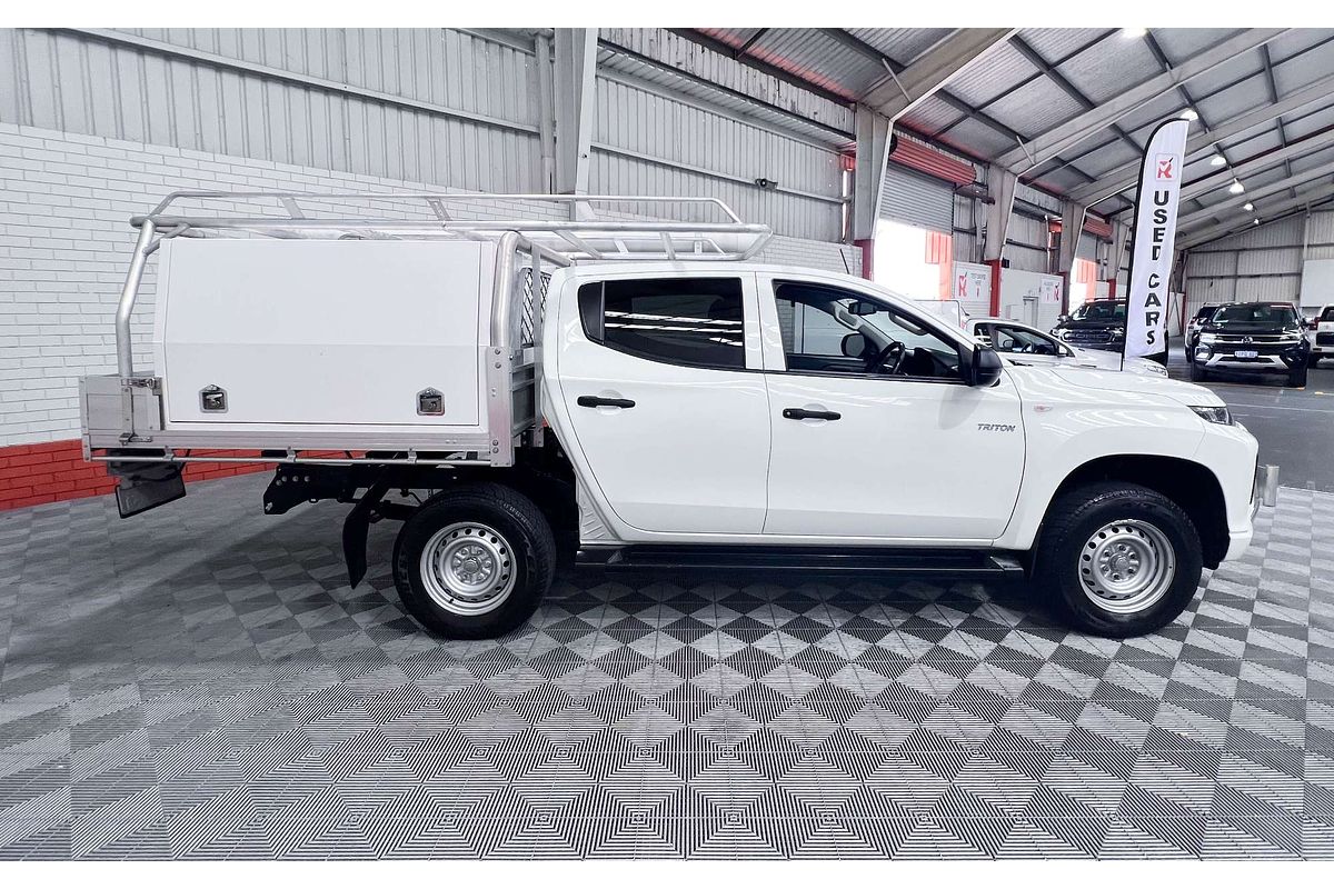 2022 Mitsubishi Triton GLX MR 4X4