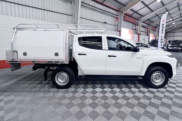2022 Mitsubishi Triton GLX MR 4X4