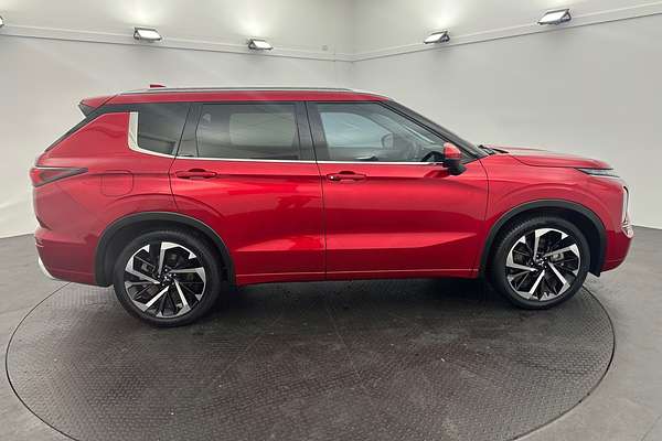 2023 Mitsubishi Outlander Exceed ZM