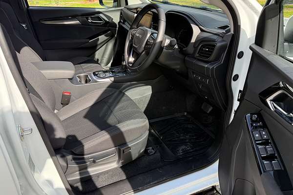 2025 Isuzu MU-X LS-U