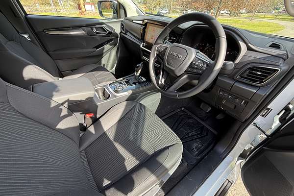 2025 Isuzu MU-X LS-U