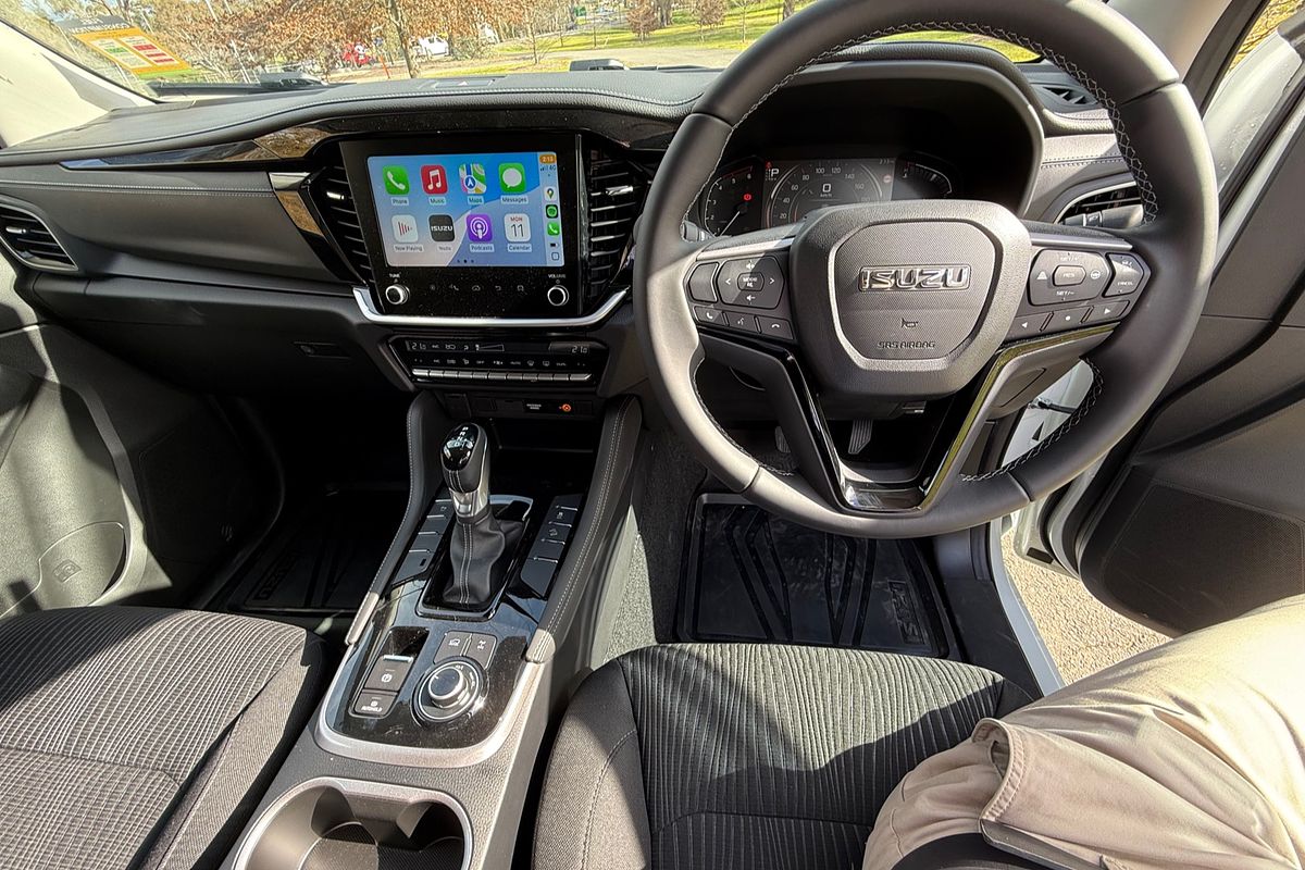 2025 Isuzu MU-X LS-U