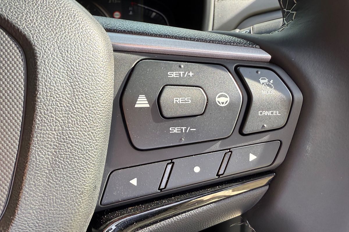 2025 Isuzu MU-X LS-U