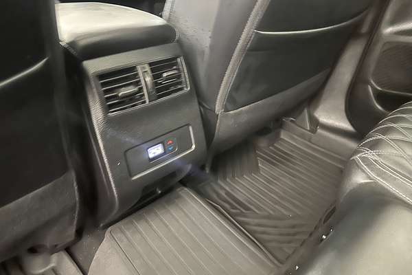 2023 Mitsubishi Outlander Exceed ZM