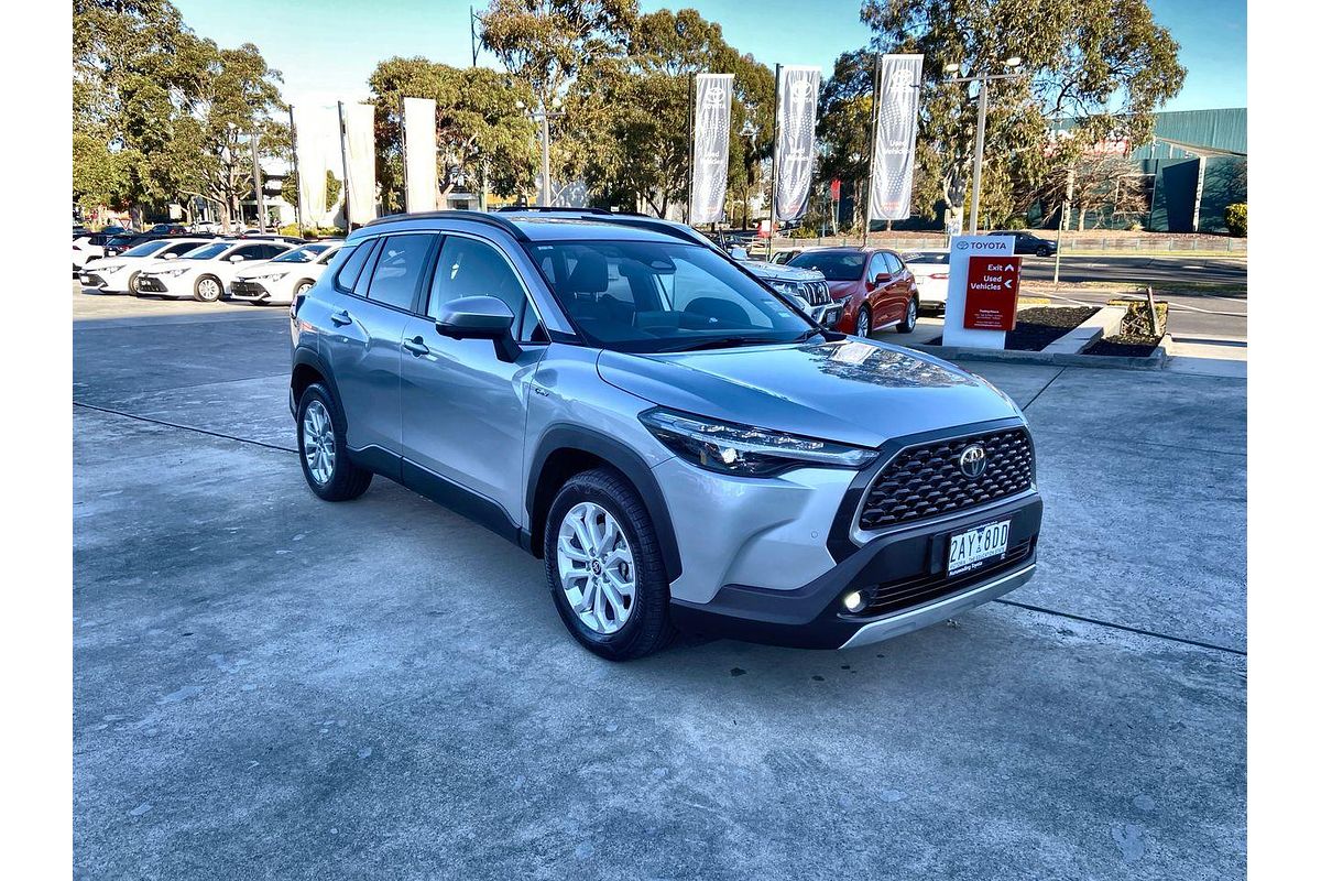 2024 Toyota Corolla Cross GXL MXGH10R