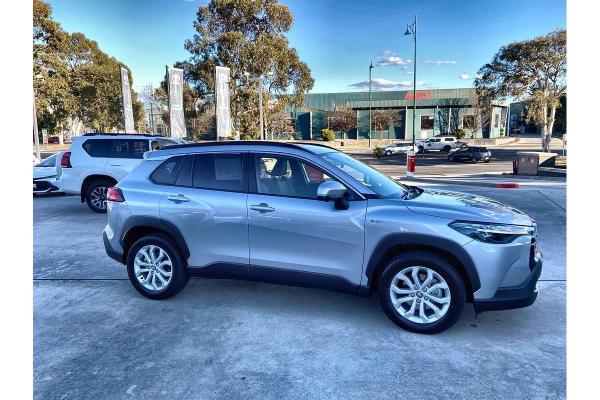 2024 Toyota Corolla Cross GXL MXGH10R