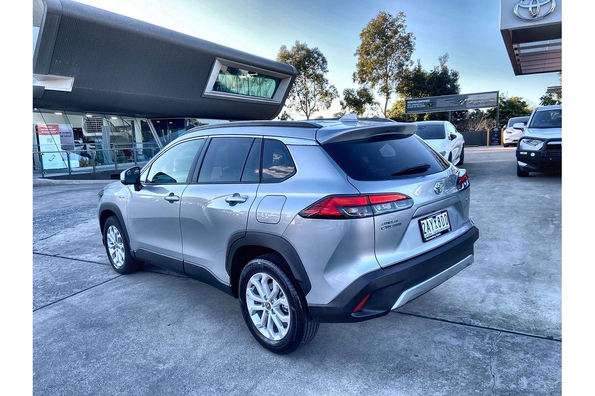 2024 Toyota Corolla Cross GXL MXGH10R