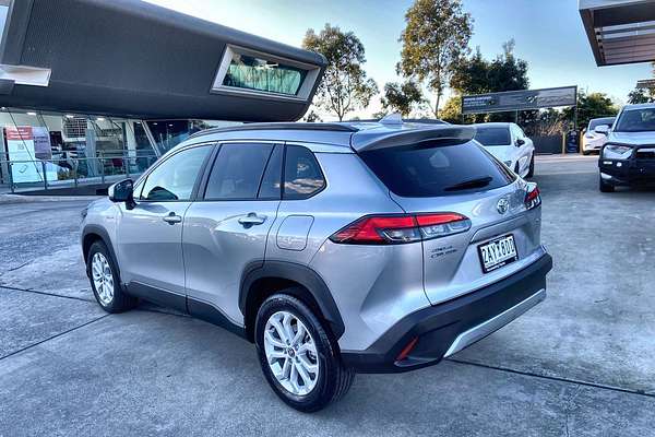 2024 Toyota Corolla Cross GXL MXGH10R
