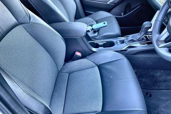 2024 Toyota Corolla Cross GXL MXGH10R
