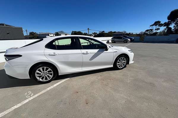 2024 Toyota Camry Ascent AXVH70R