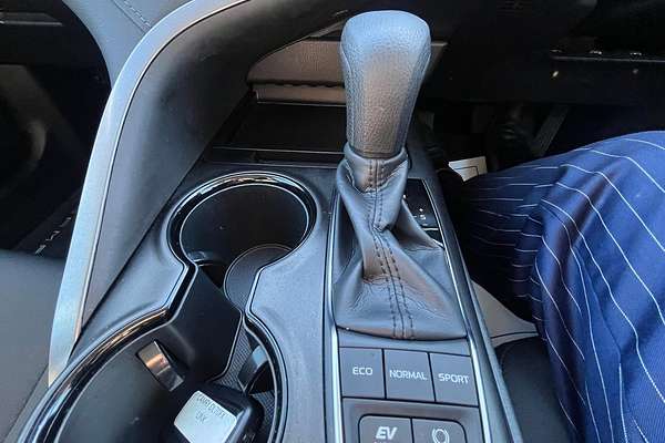 2024 Toyota Camry Ascent AXVH70R