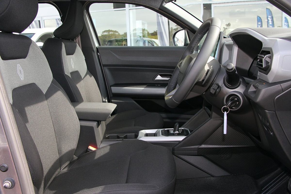 2025 Renault Duster Evolution X1311