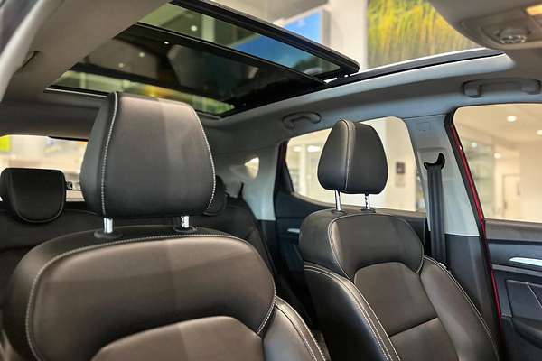 2021 MG ZS Essence AZS1