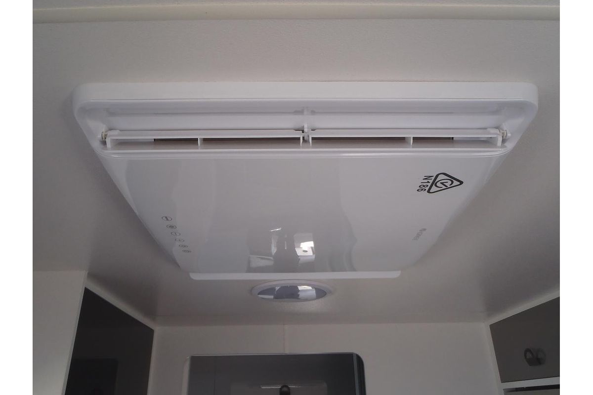 2022 New Age Caravans Road Owl Ro18e 18'