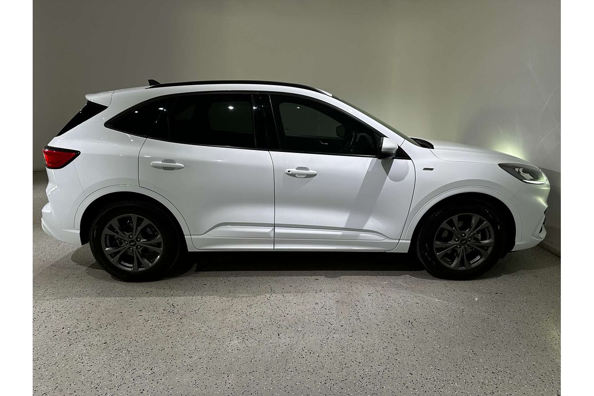 2021 Ford Escape ST-Line ZH
