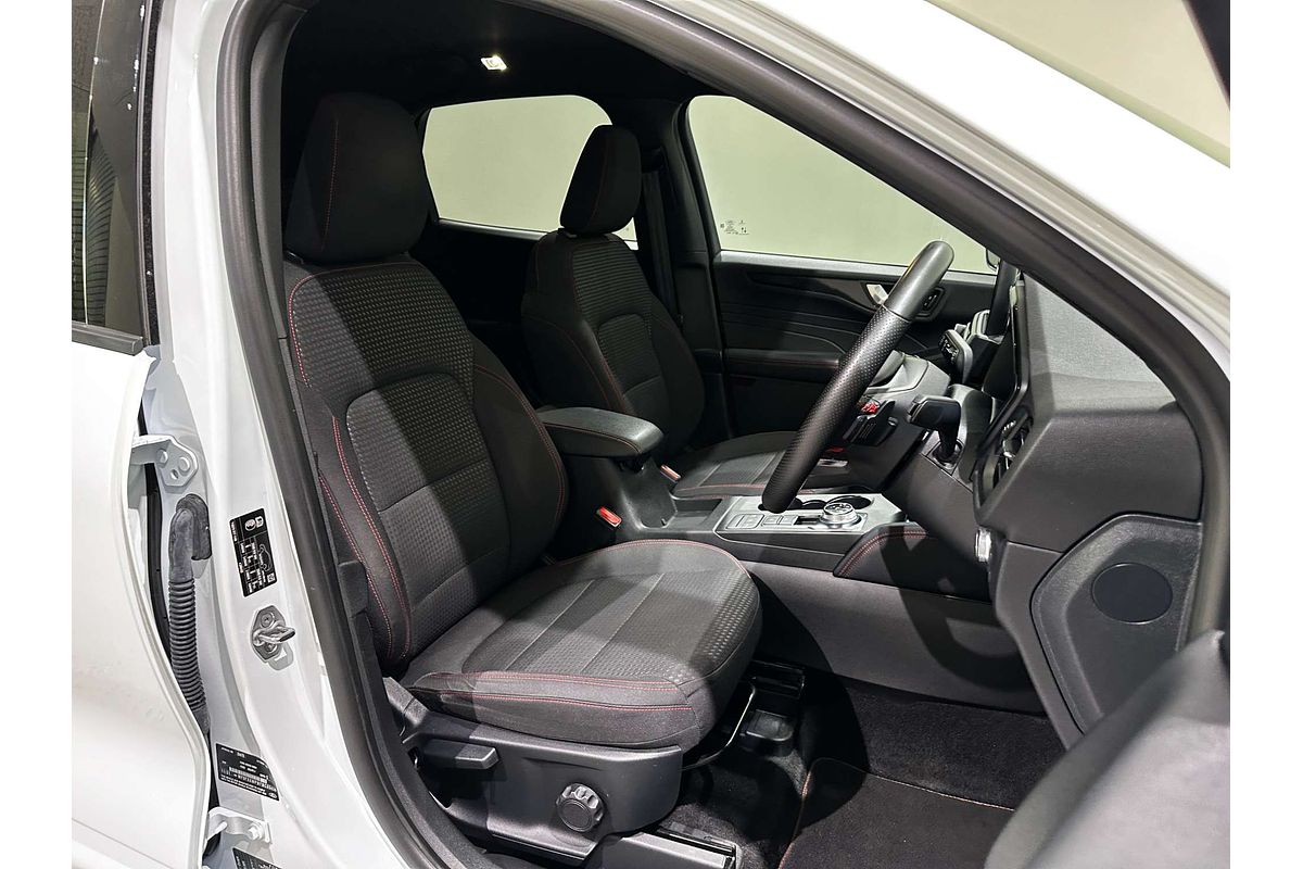 2021 Ford Escape ST-Line ZH