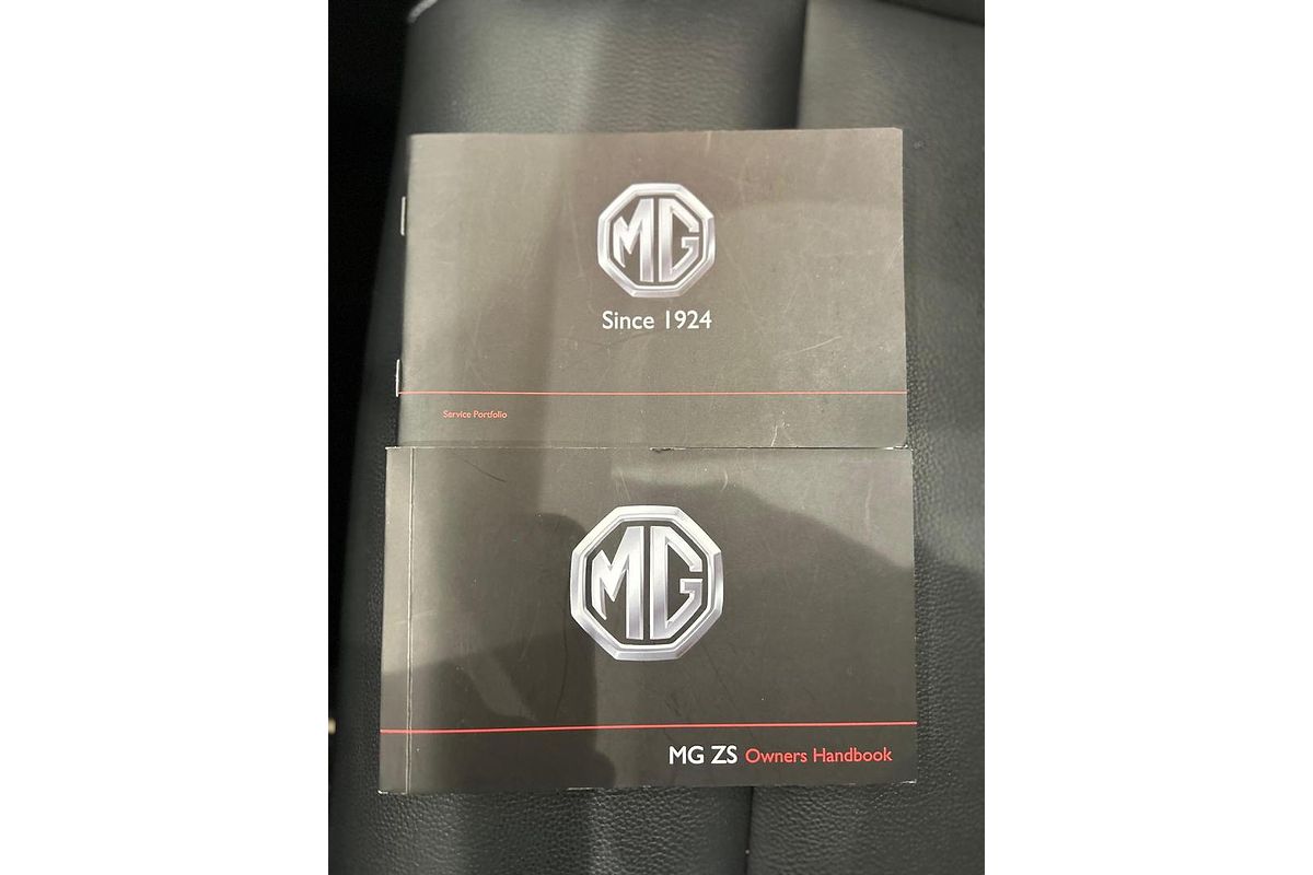 2021 MG ZS Essence AZS1