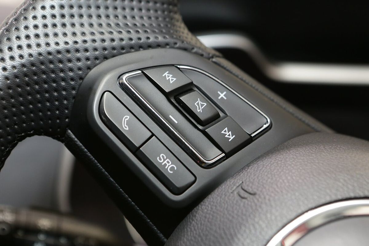 2024 MG ZS Excite AZS1