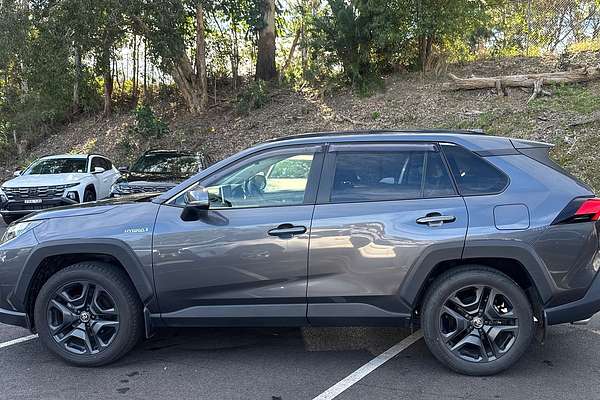 2022 Toyota RAV4 Edge AXAH54R