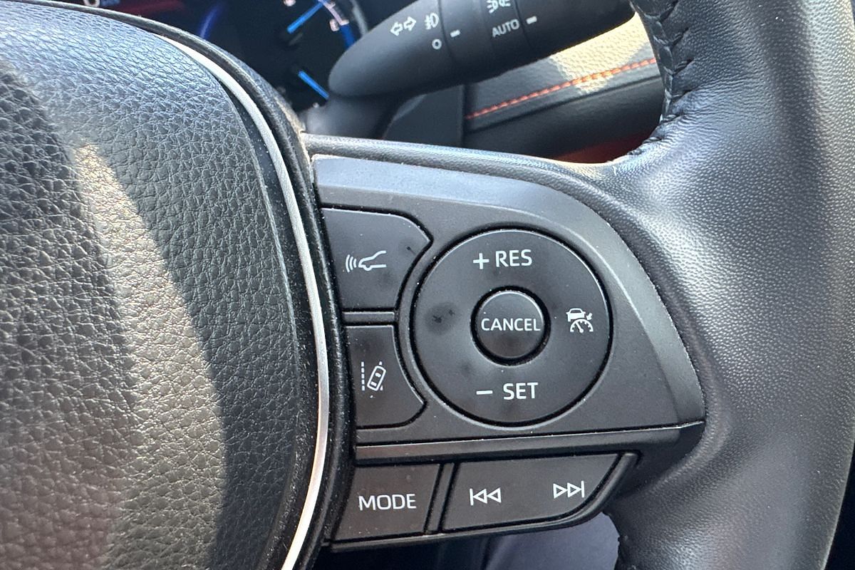2022 Toyota RAV4 Edge AXAH54R