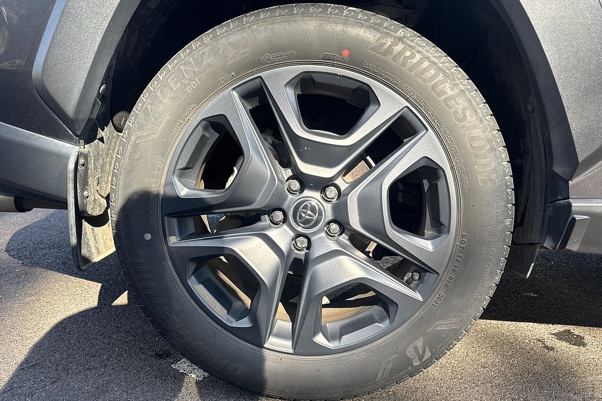 2022 Toyota RAV4 Edge AXAH54R