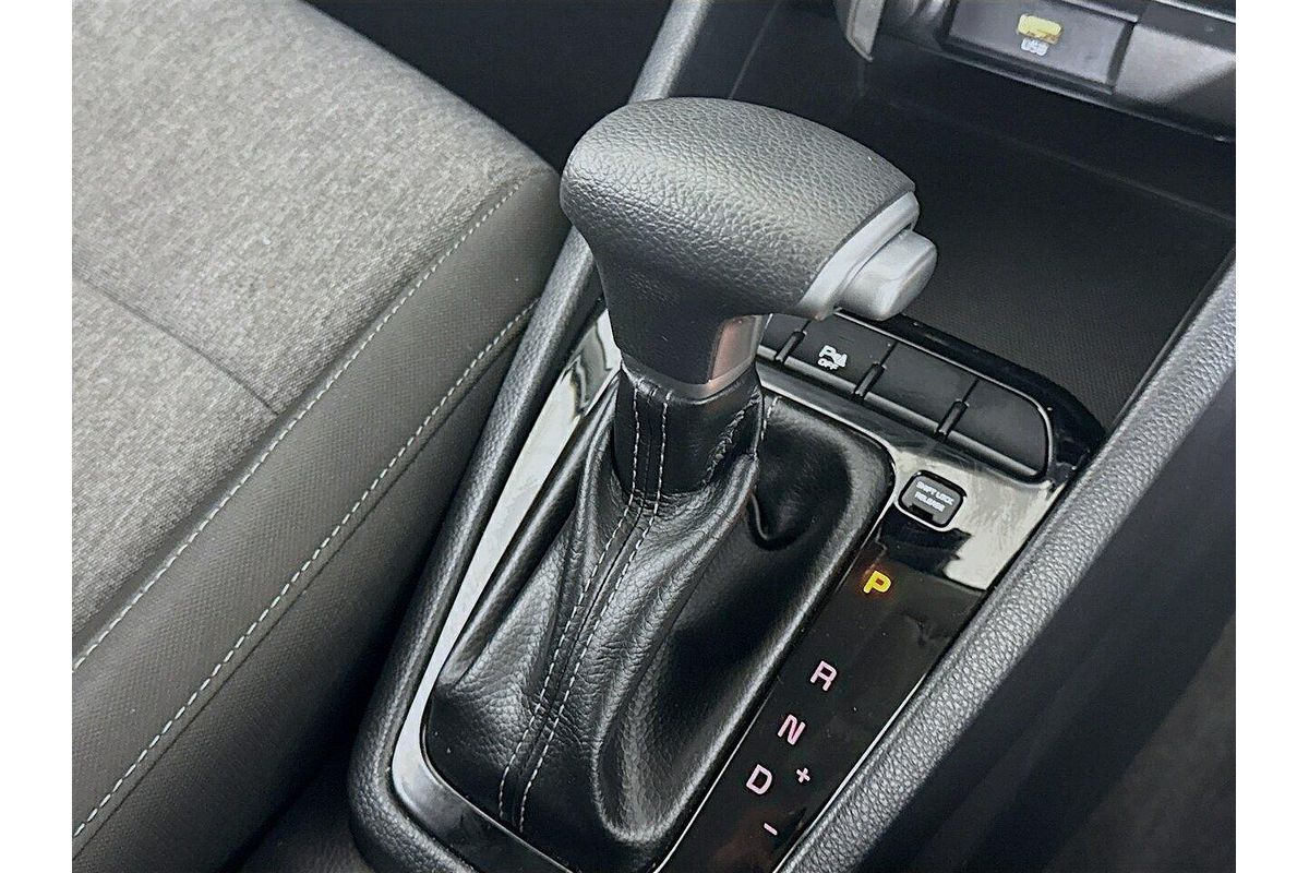 2022 Kia Stonic S YB
