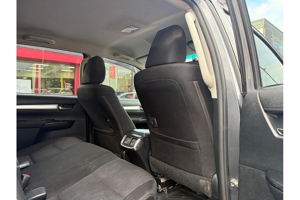 2018 Toyota Hilux SR5 GUN126R 4X4
