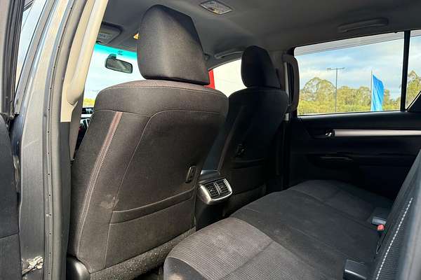 2018 Toyota Hilux SR5 GUN126R 4X4