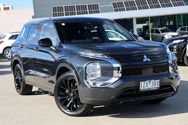2024 Mitsubishi Outlander Black Edition ZM