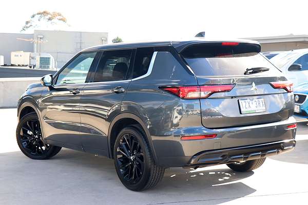 2024 Mitsubishi Outlander Black Edition ZM