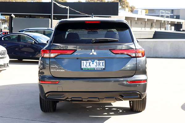 2024 Mitsubishi Outlander Black Edition ZM