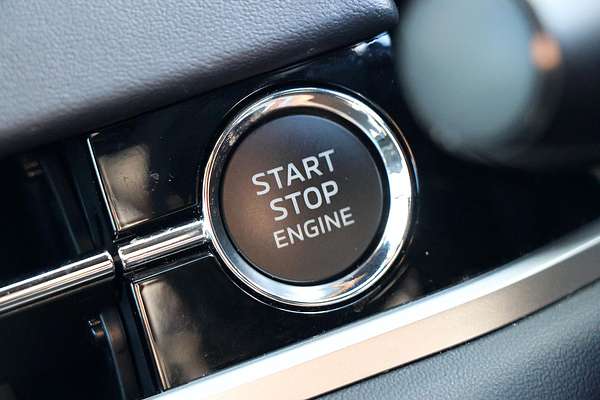 2024 Mitsubishi Outlander Black Edition ZM