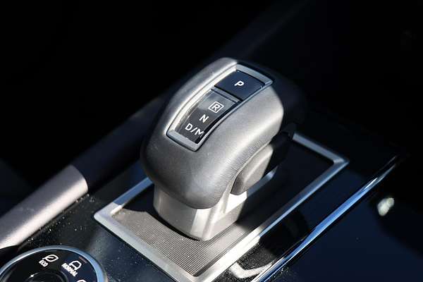 2024 Mitsubishi Outlander Black Edition ZM
