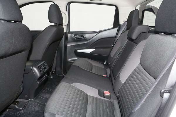 2022 Nissan Navara SL D23 Rear Wheel Drive